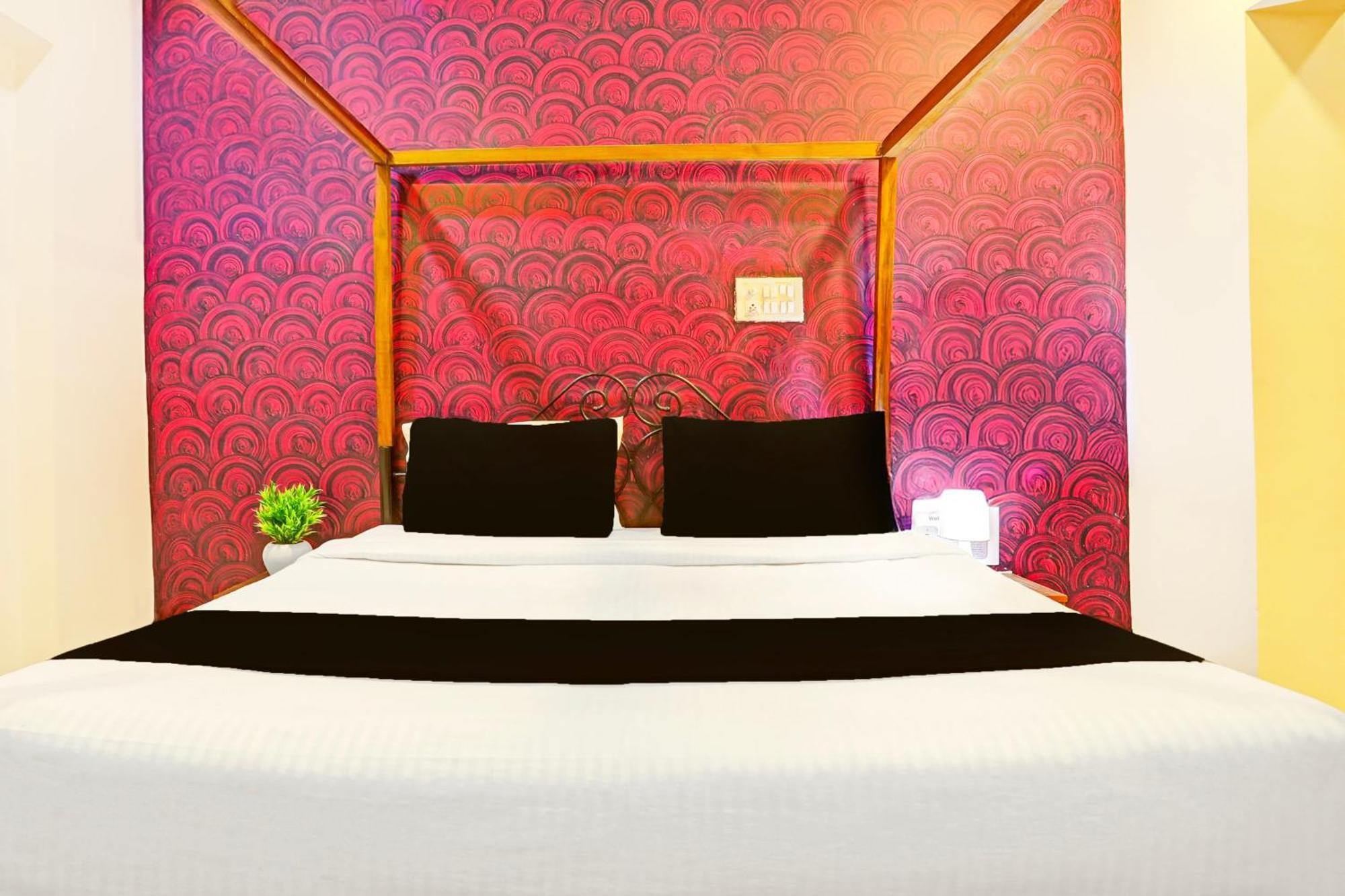 Super Hotel O Jaistambh Chowk Formerly Guru Kirpa Rāipur Eksteriør billede