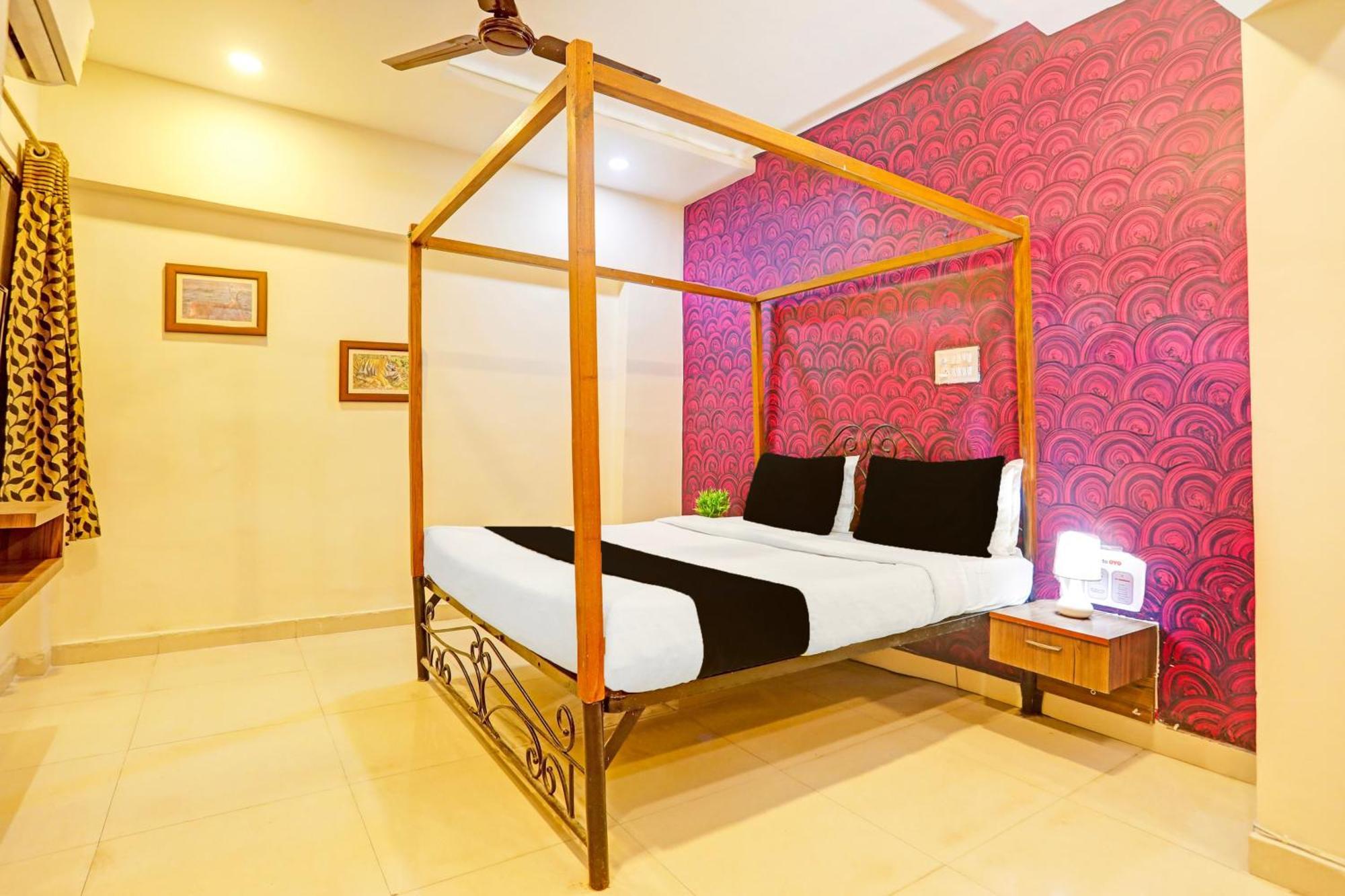 Super Hotel O Jaistambh Chowk Formerly Guru Kirpa Rāipur Eksteriør billede