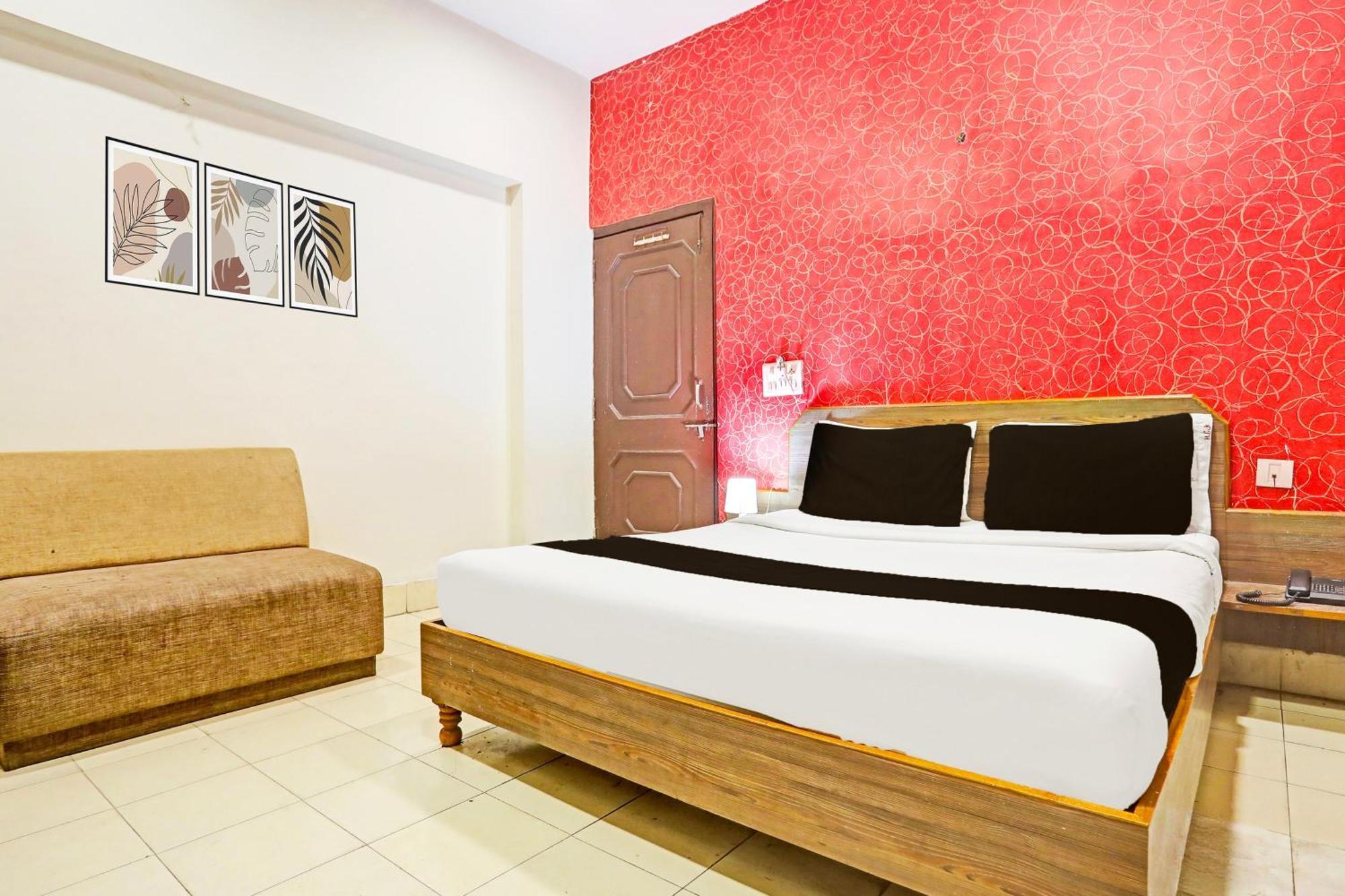 Super Hotel O Jaistambh Chowk Formerly Guru Kirpa Rāipur Eksteriør billede
