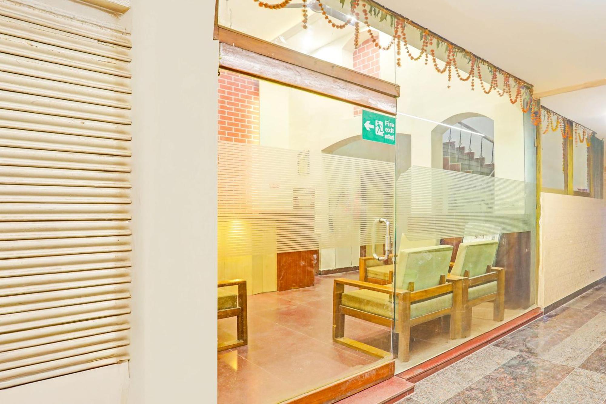 Super Hotel O Jaistambh Chowk Formerly Guru Kirpa Rāipur Eksteriør billede